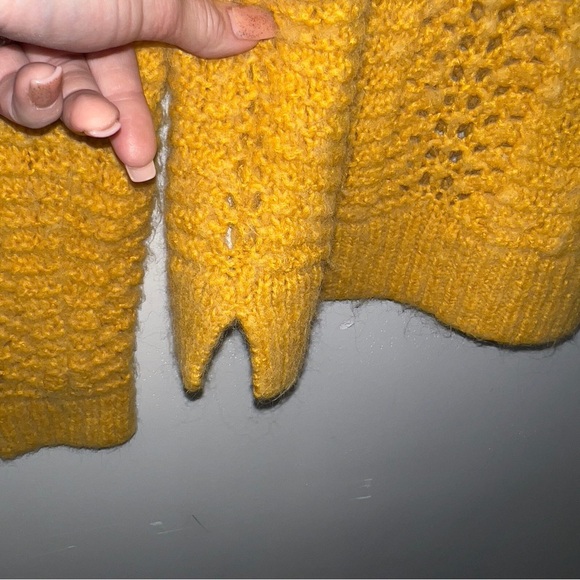 Madewell Windemere Pointelle Stitch Alpaca Wool Fuzzy Crew Neck Pullover Sweater - Picture 8 of 8